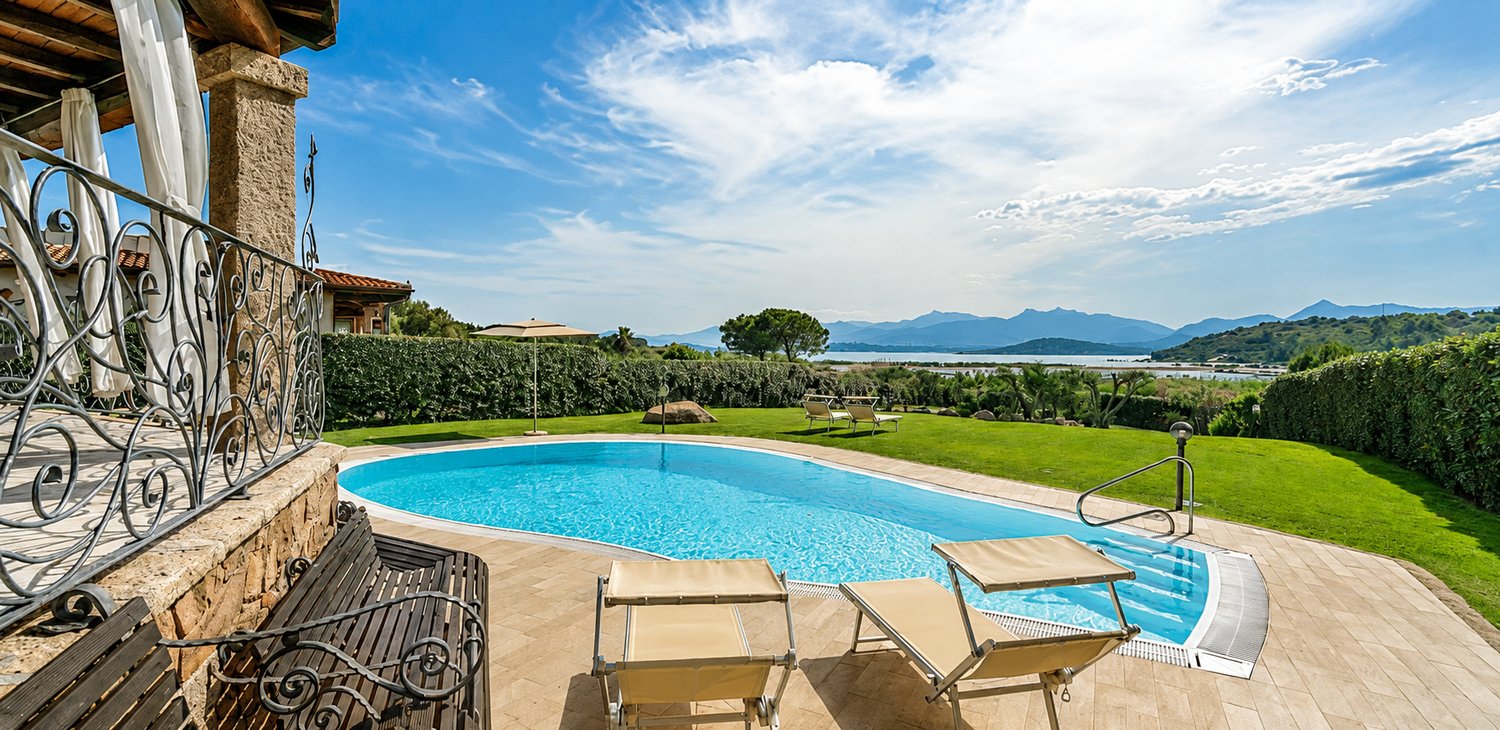 Pool with sea view